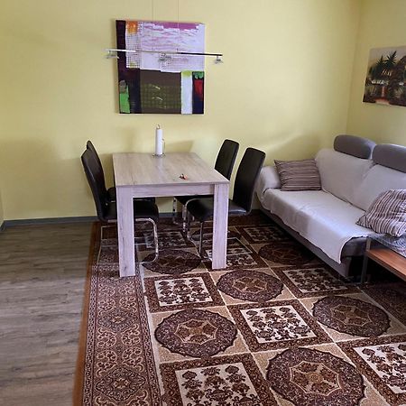 Ferienwohnung Pfeifer ฟรีดริชสดอร์ฟ ภายนอก รูปภาพ